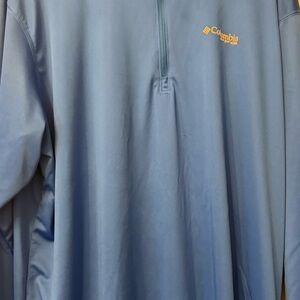 Columbia Blue Pullover 1/4 zip shirt.
